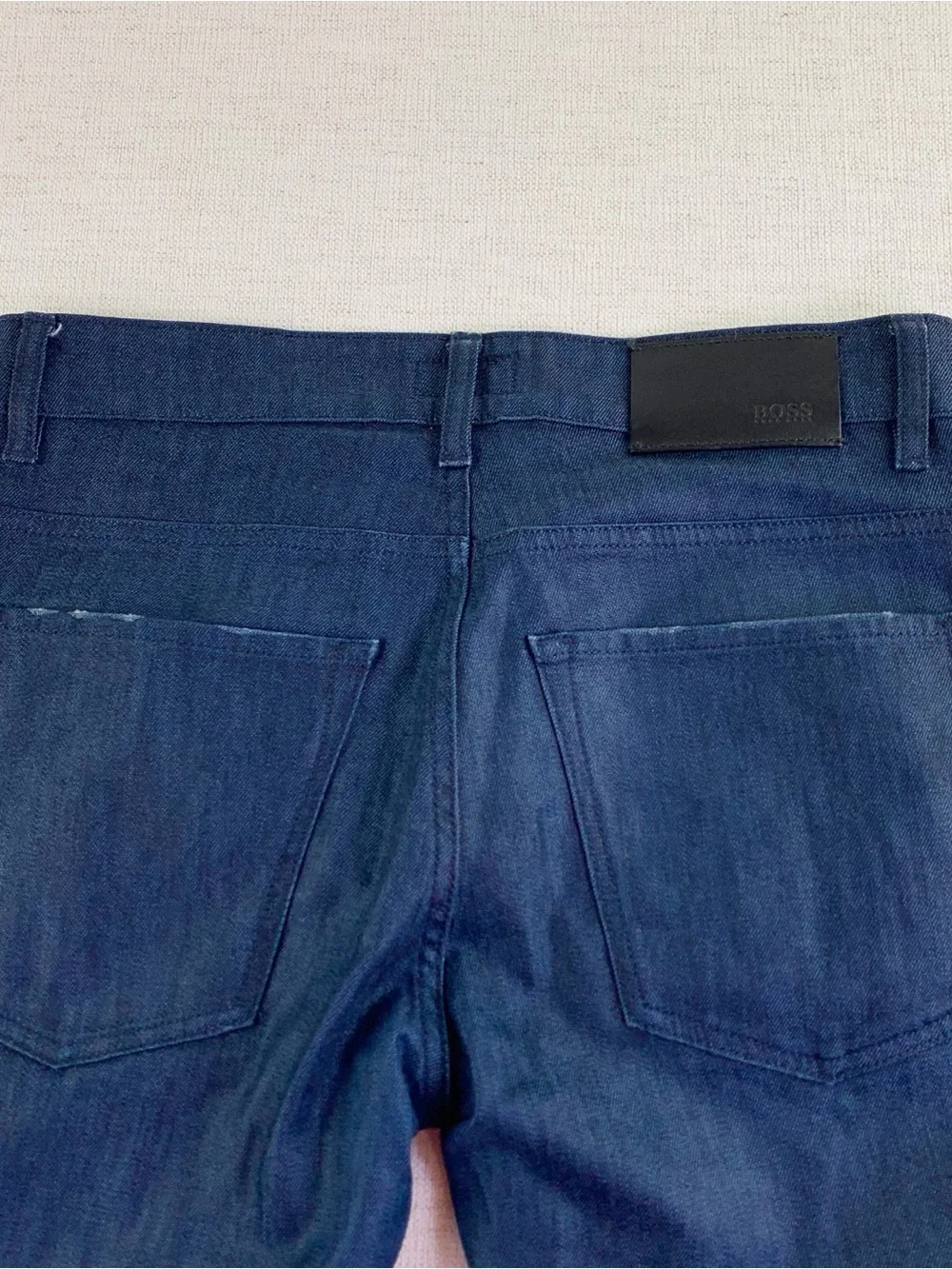 Boss Hugo Boss Men's stretch Slim Straight Jeans - Dark wash size 30x32